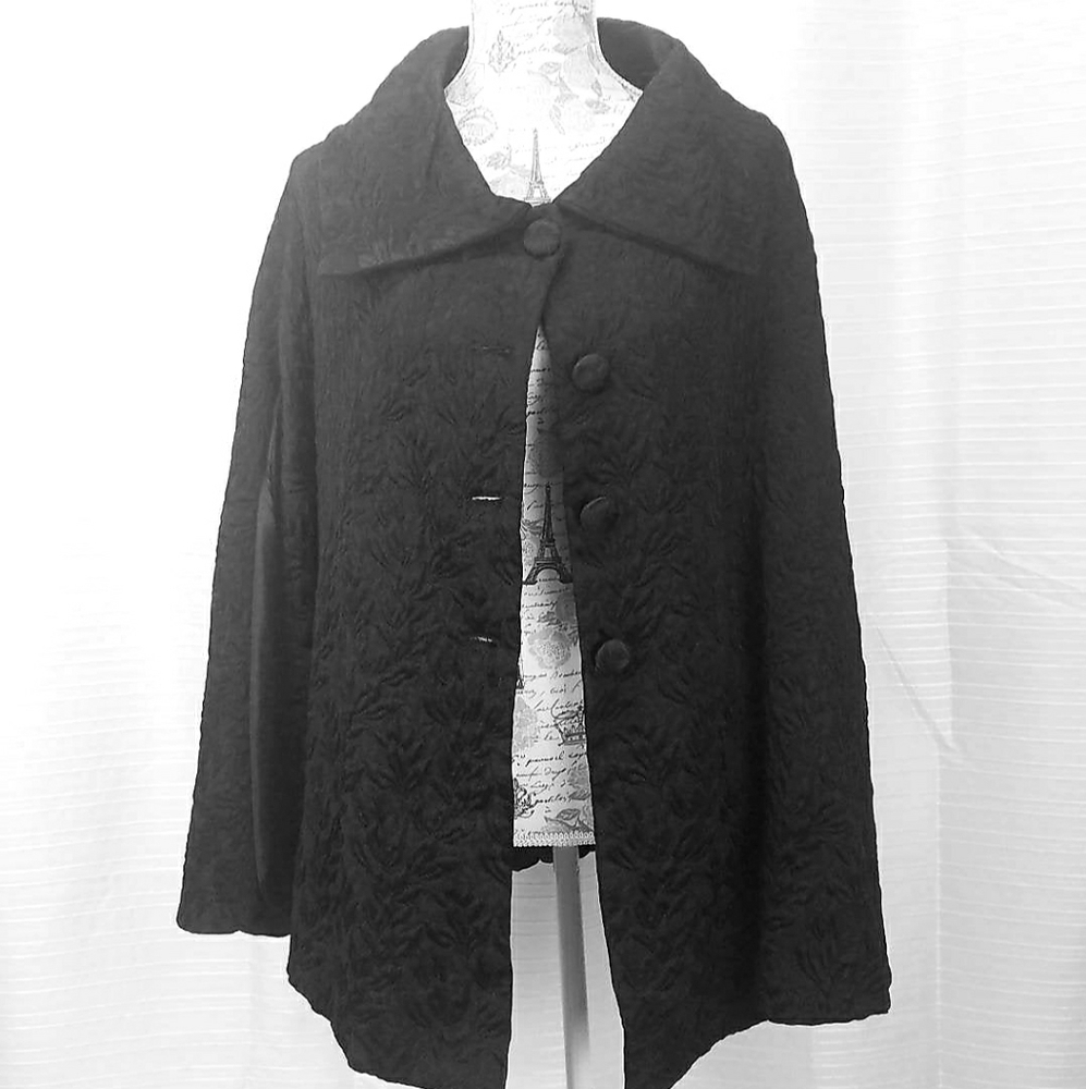 Vintage black cape specialty house embroidered